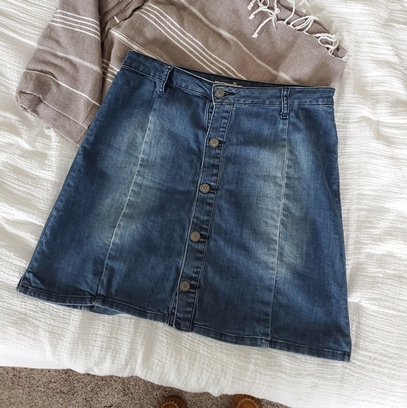 Francesca’s Miami | Stretch denim button up skirt medium - Picture 1 of 8